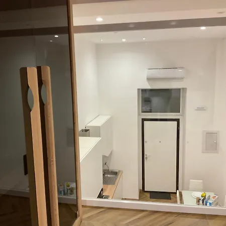 Gold Suite19 Apartment *