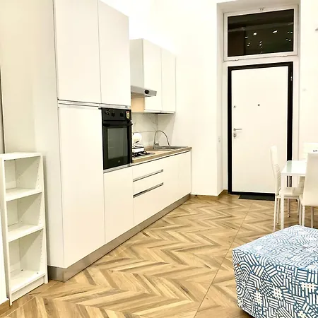 Gold Suite19 Apartment *