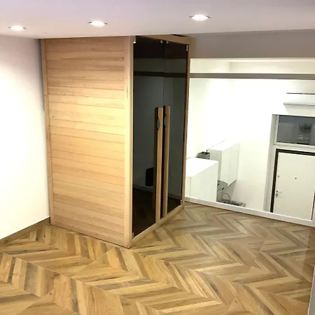 Gold Suite19