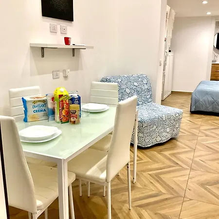 Gold Suite19 Apartment